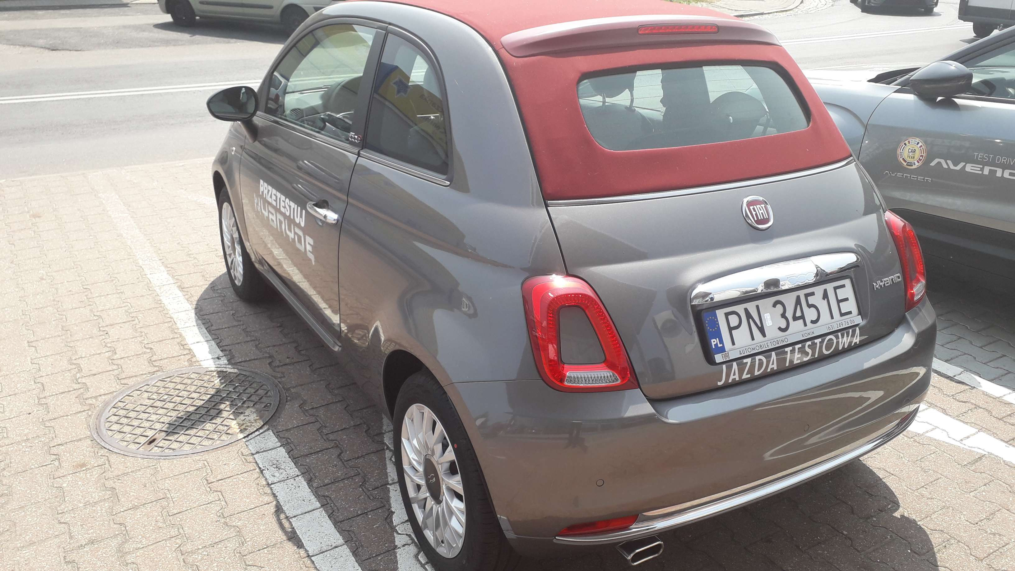 Fiat 500 Cabrio Dolcevita 1 0 70 KM Hybrid Samochód dostępny u dealera AUTOMOBILE TORINO SP Z