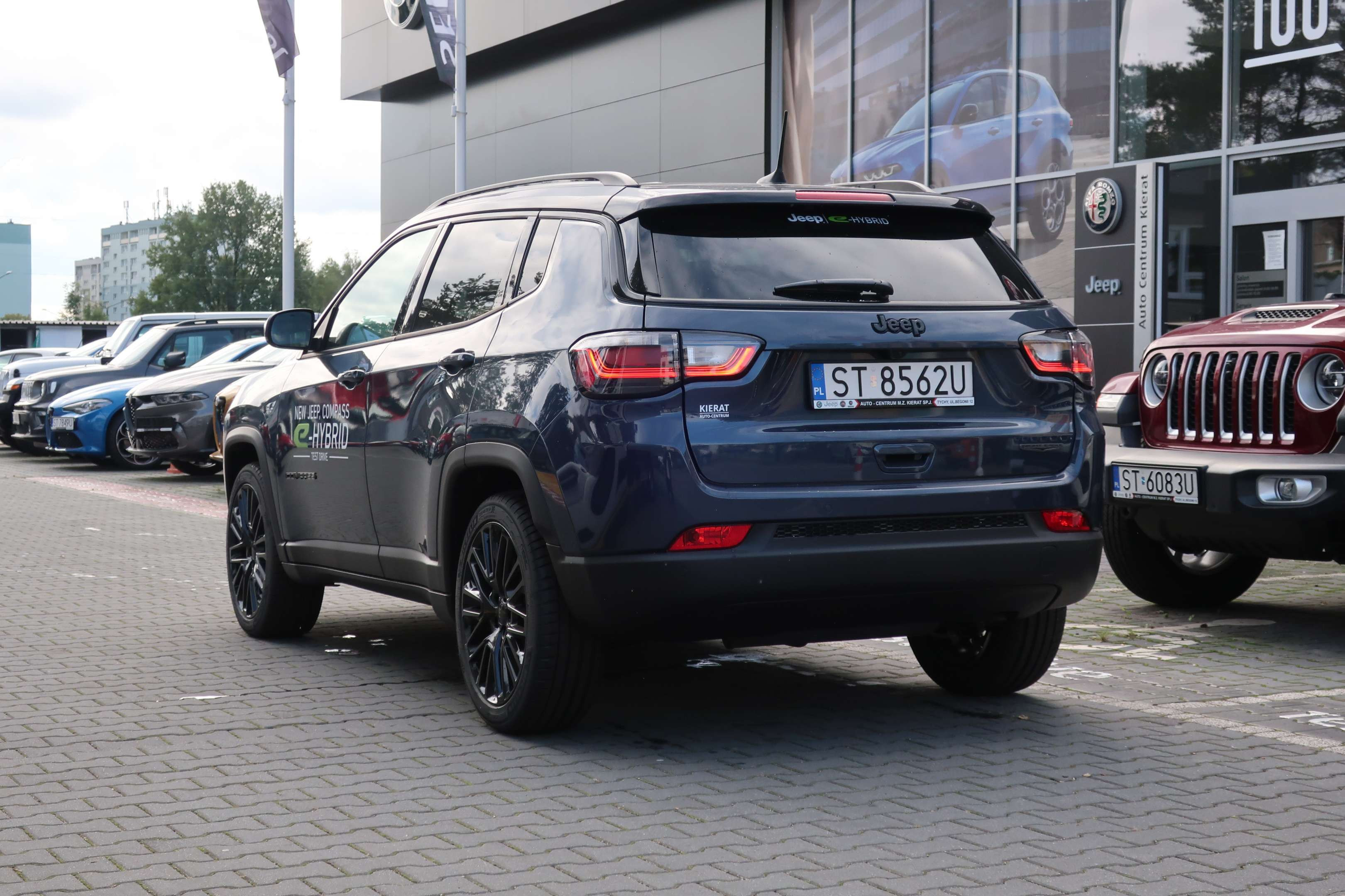 Jeep COMPASS MY22 NIGHT EAGLE 1.3 GSE T4 130KM MT FWD Samochód