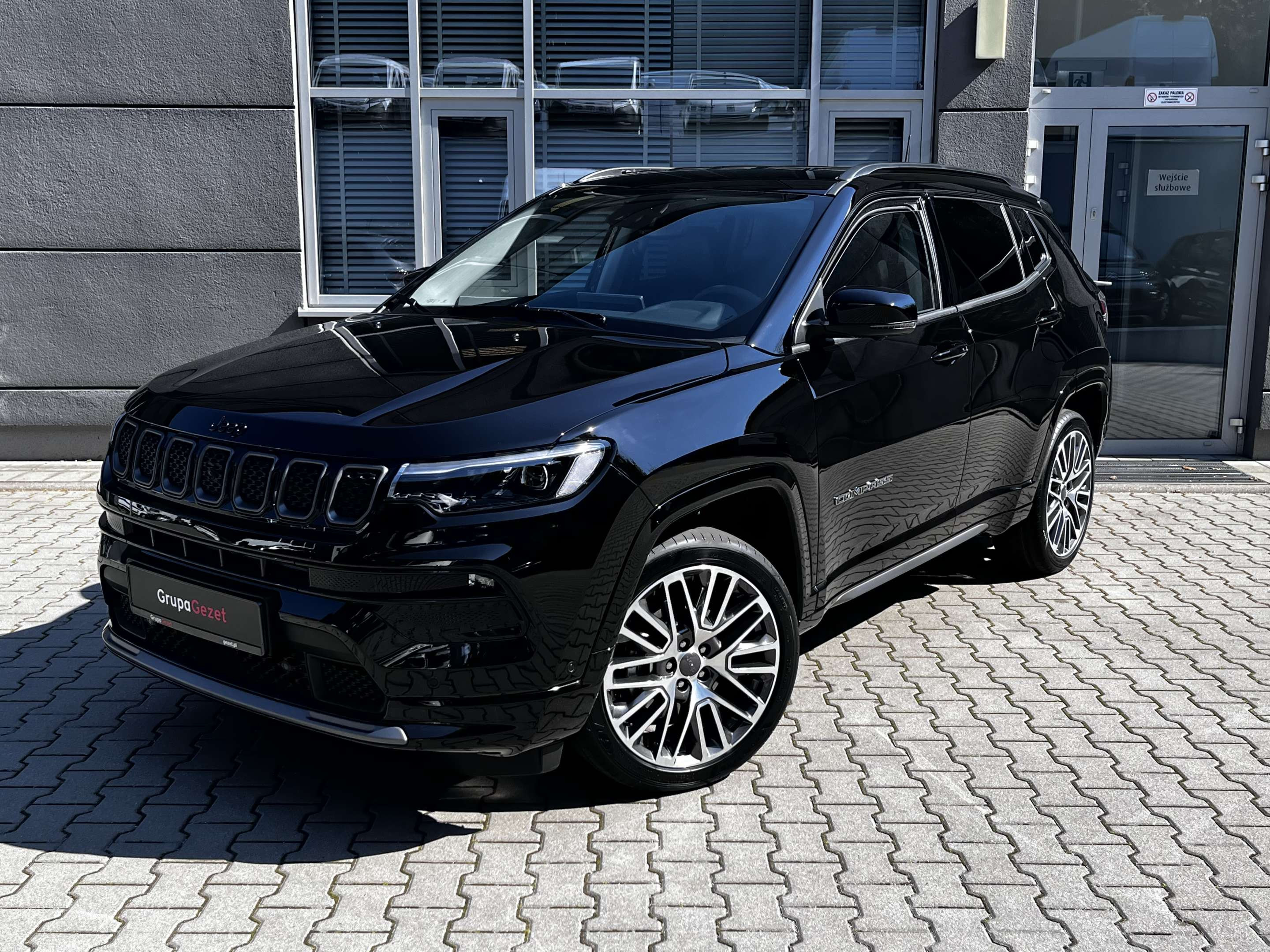 Jeep COMPASS e-Hybrid MY24 Summit_0