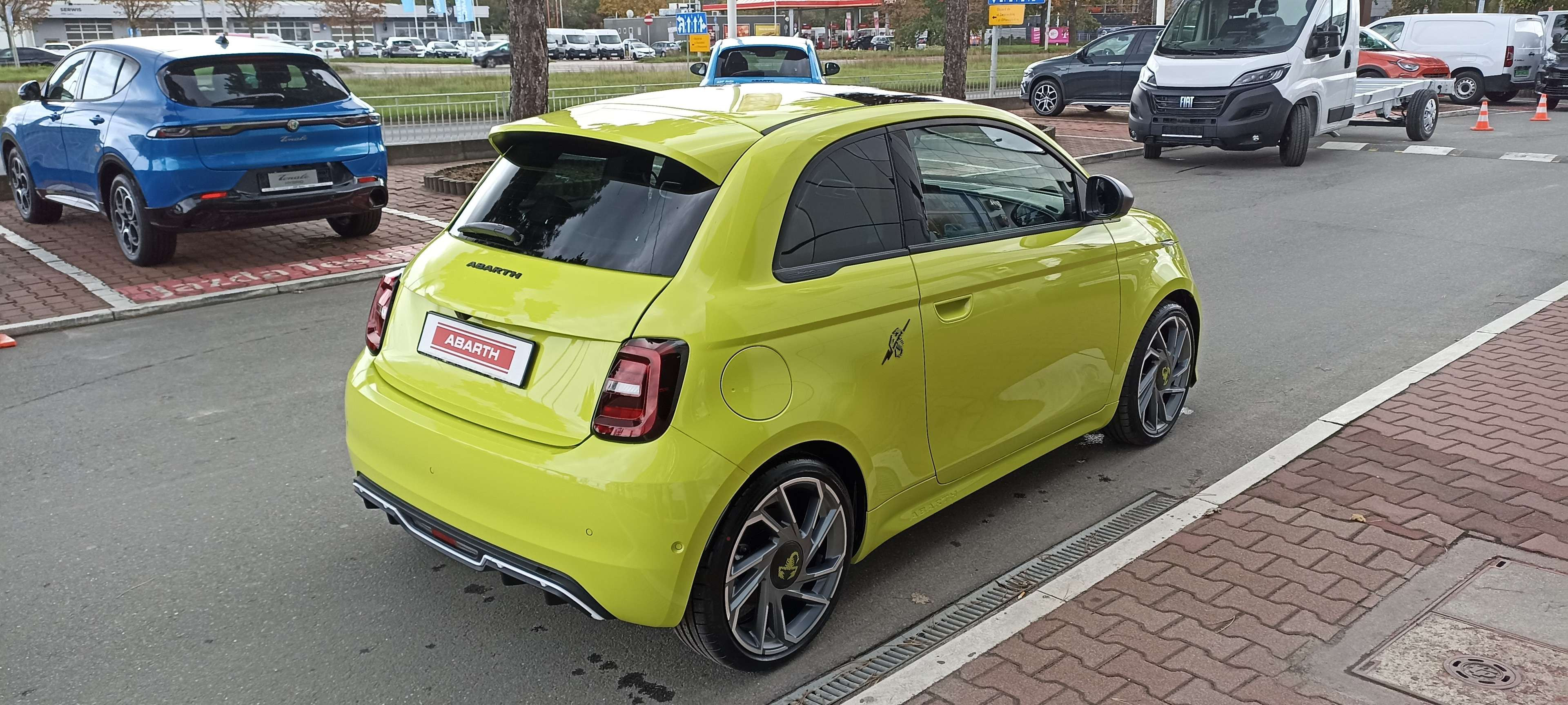 Abarth Nowy Abarth 500e Turismo_5