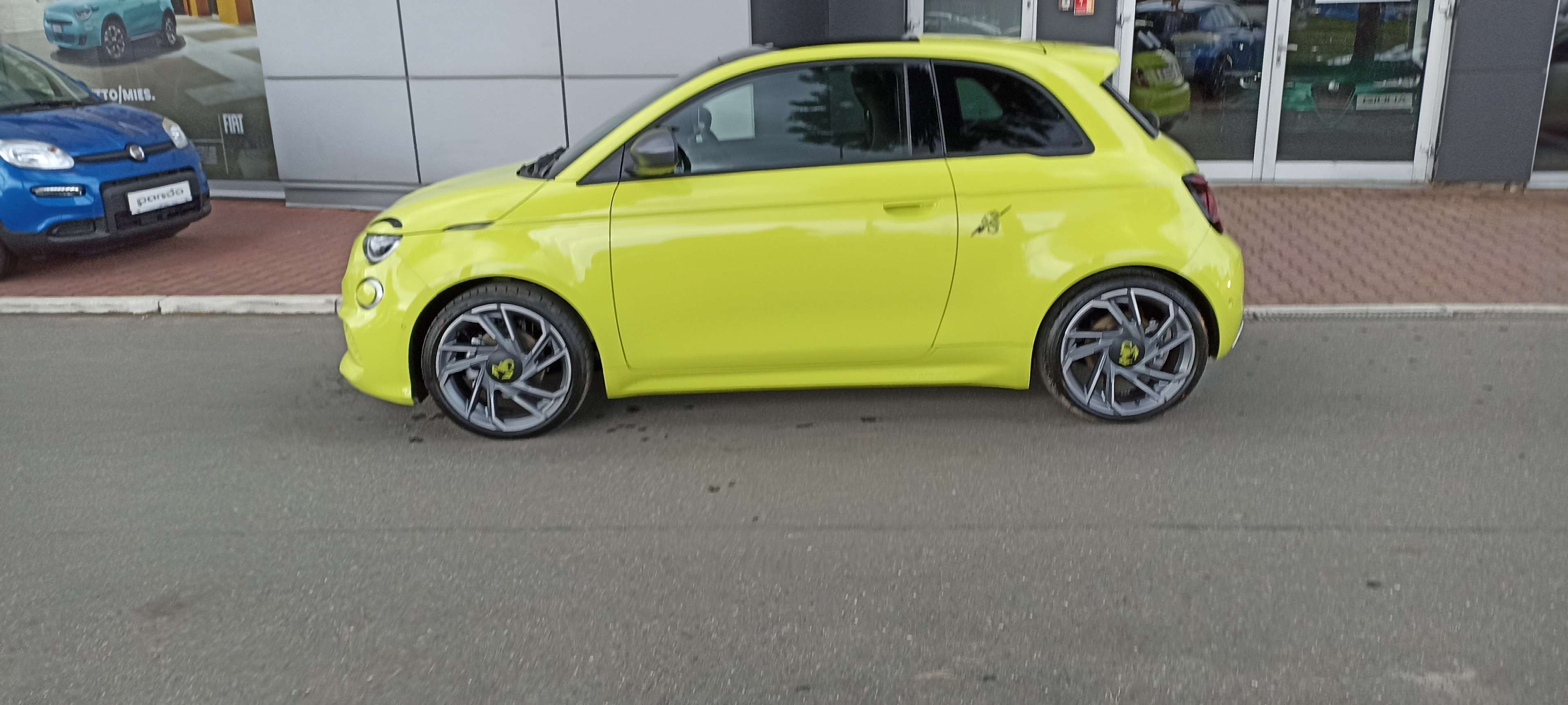 Abarth Nowy Abarth 500e Turismo_1