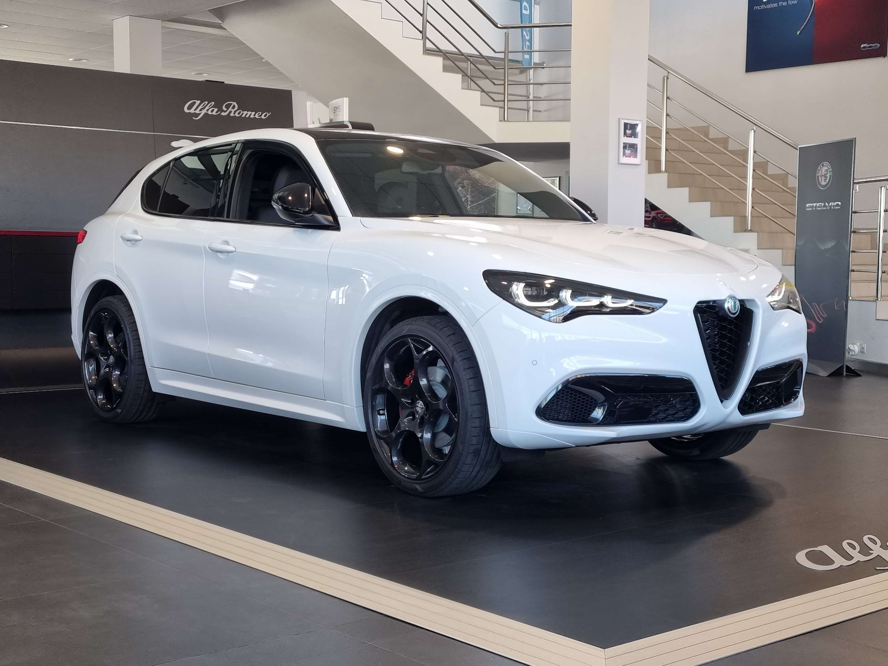 Alfa Romeo Stelvio MY24 Tributo_17