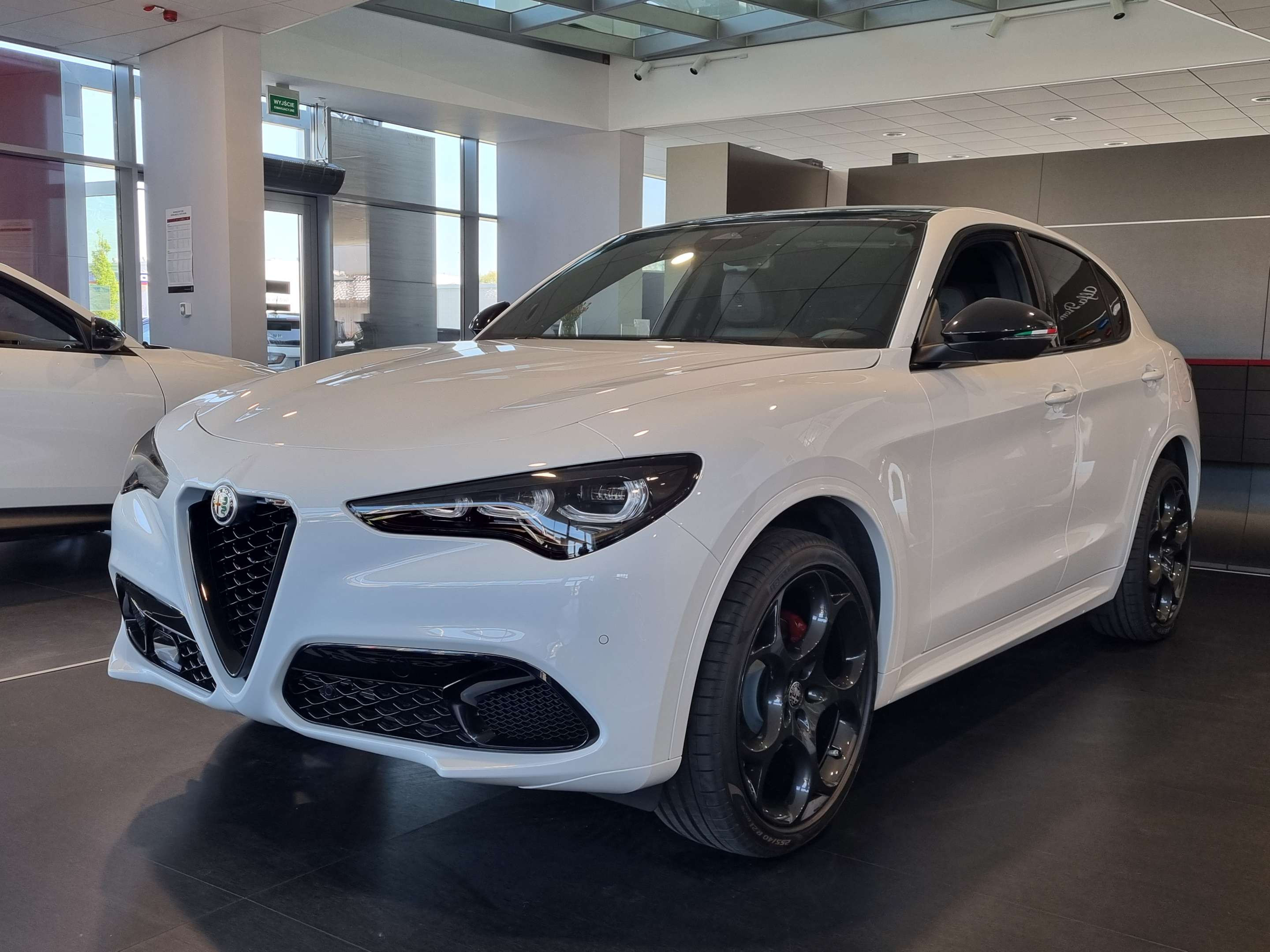 Alfa Romeo Stelvio MY24 Tributo_6