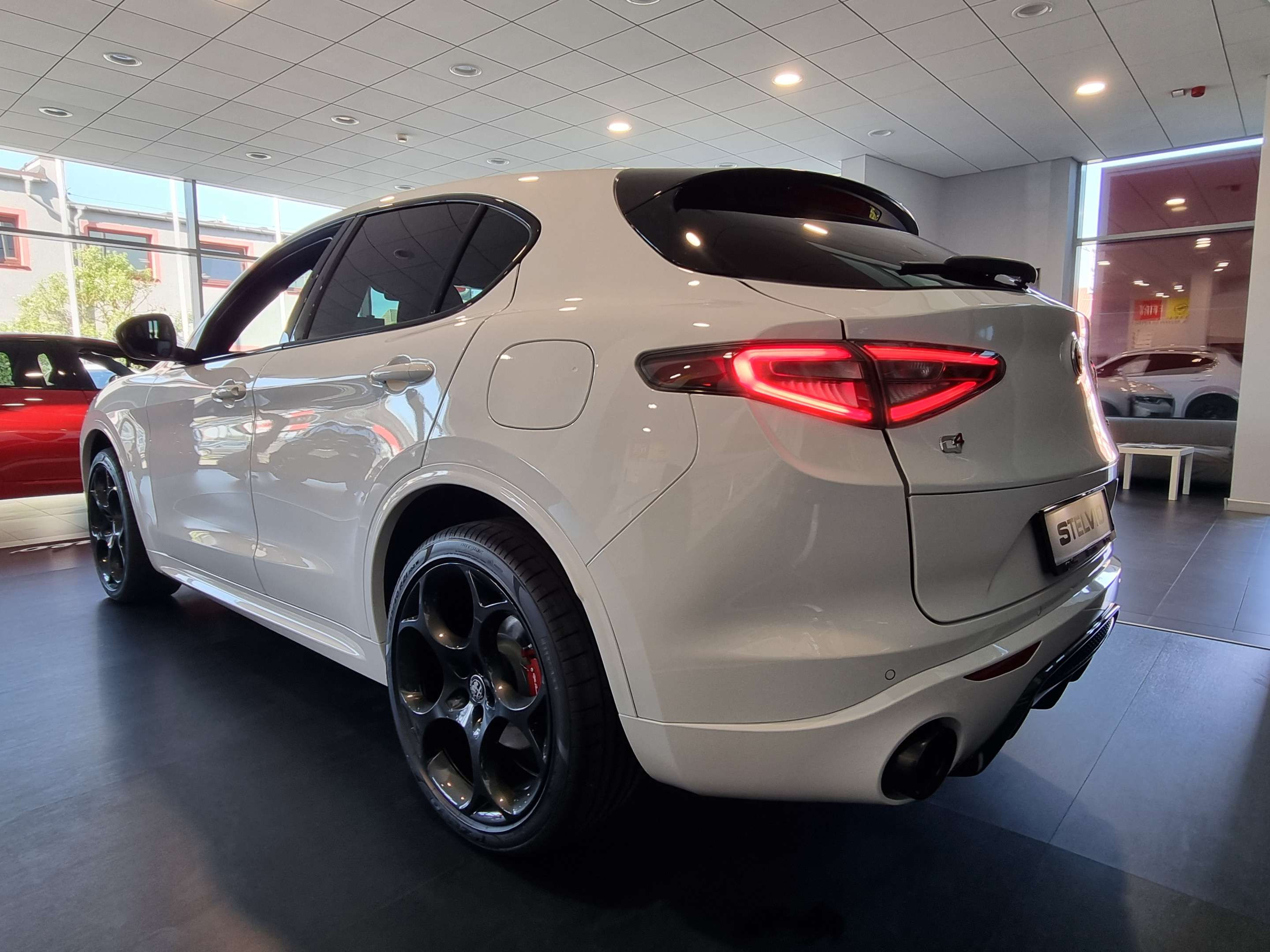 Alfa Romeo Stelvio MY24 Tributo_3